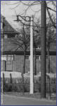 1914 - Betonmast mit Auslegerleuchte, Hersteller unbekannt (Quelle Staats-und Universitätsbibliothek Hamburg, Signatur: NSch : XXI : 921) 