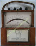 Spannungsmeßgerät aus dieser Zeit (Hersteller Hartmann&Braun, zwischen 1901 bis 1935)